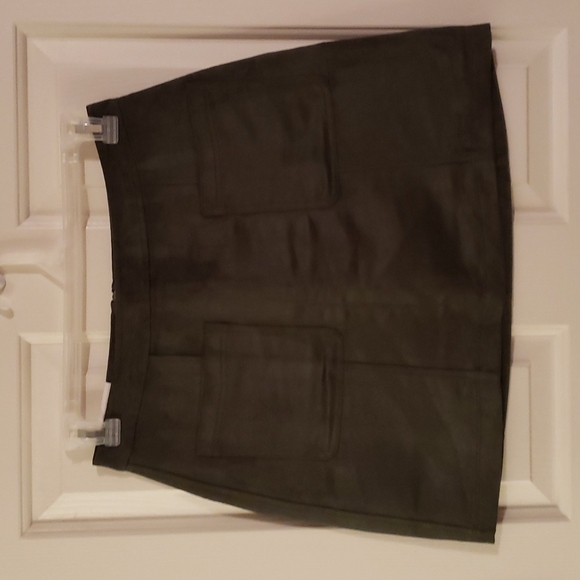 Old Navy Dresses & Skirts - Old Navy Royal Pine Faux Suede Mini Skirt NWT